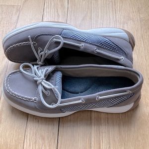 Sperry top sider women’s size 6.5 M gray/taupe suede with herringbone accents
